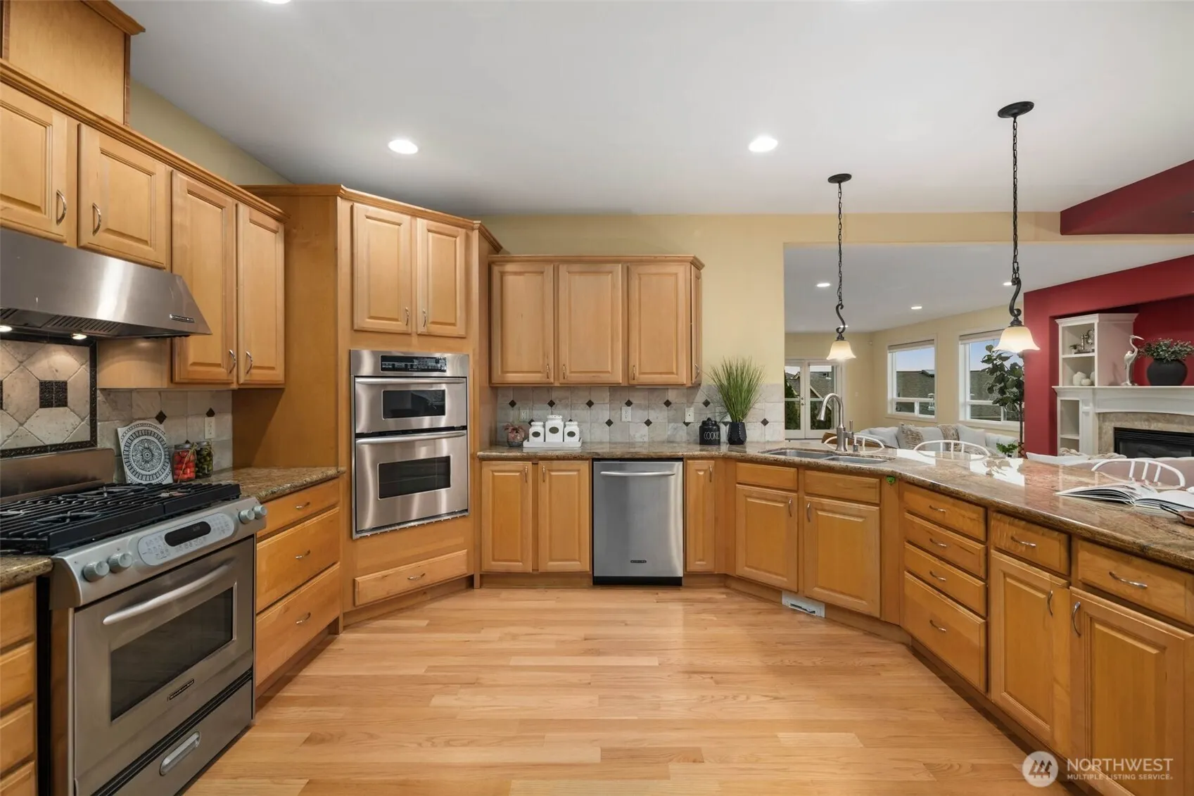 323 Lind Avenue NW, Renton, WA 98057
