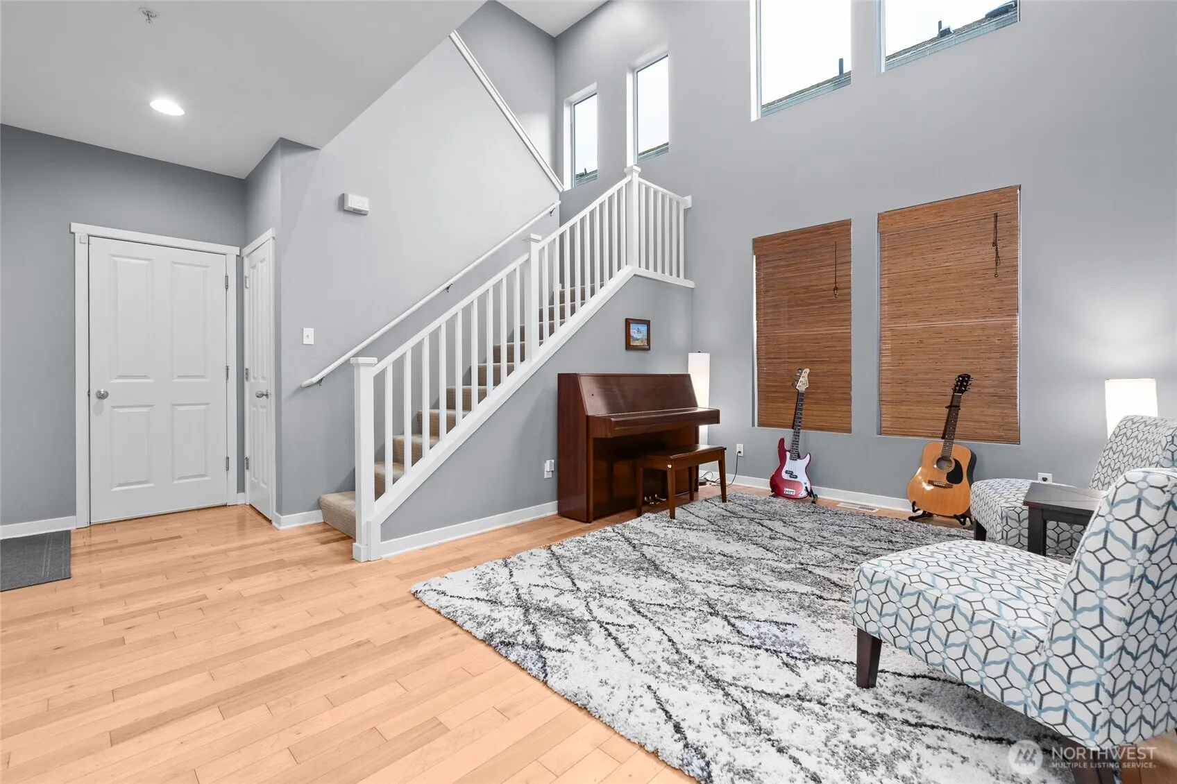 21611 46th Place S, Kent, WA 98032
