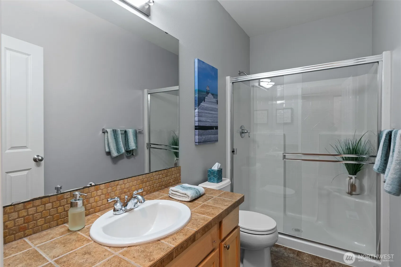 21611 46th Place S, Kent, WA 98032