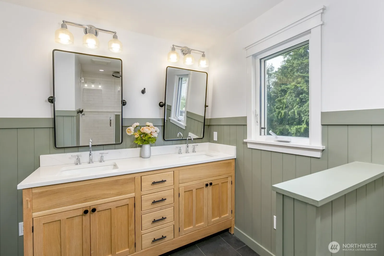 4812 145th Place SW, Lynnwood, WA 98087