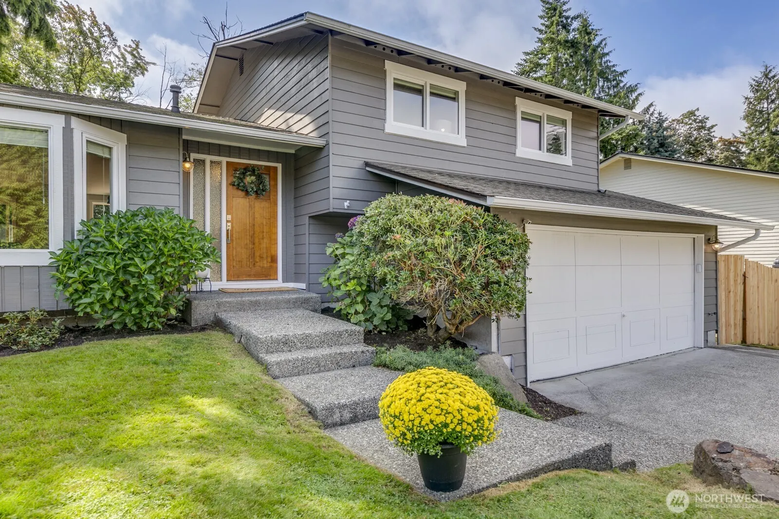 4812 145th Place SW, Lynnwood, WA 98087