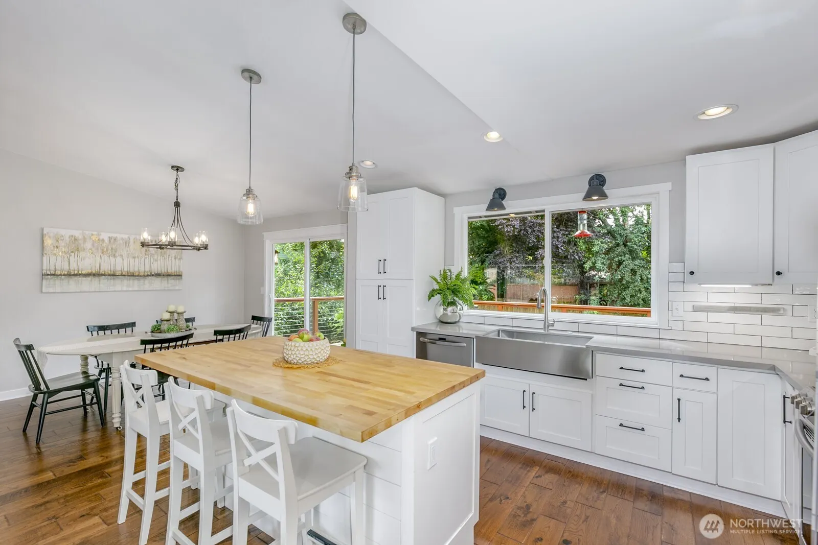 4812 145th Place SW, Lynnwood, WA 98087