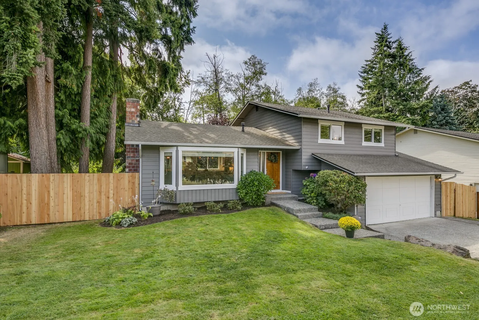 4812 145th Place SW, Lynnwood, WA 98087