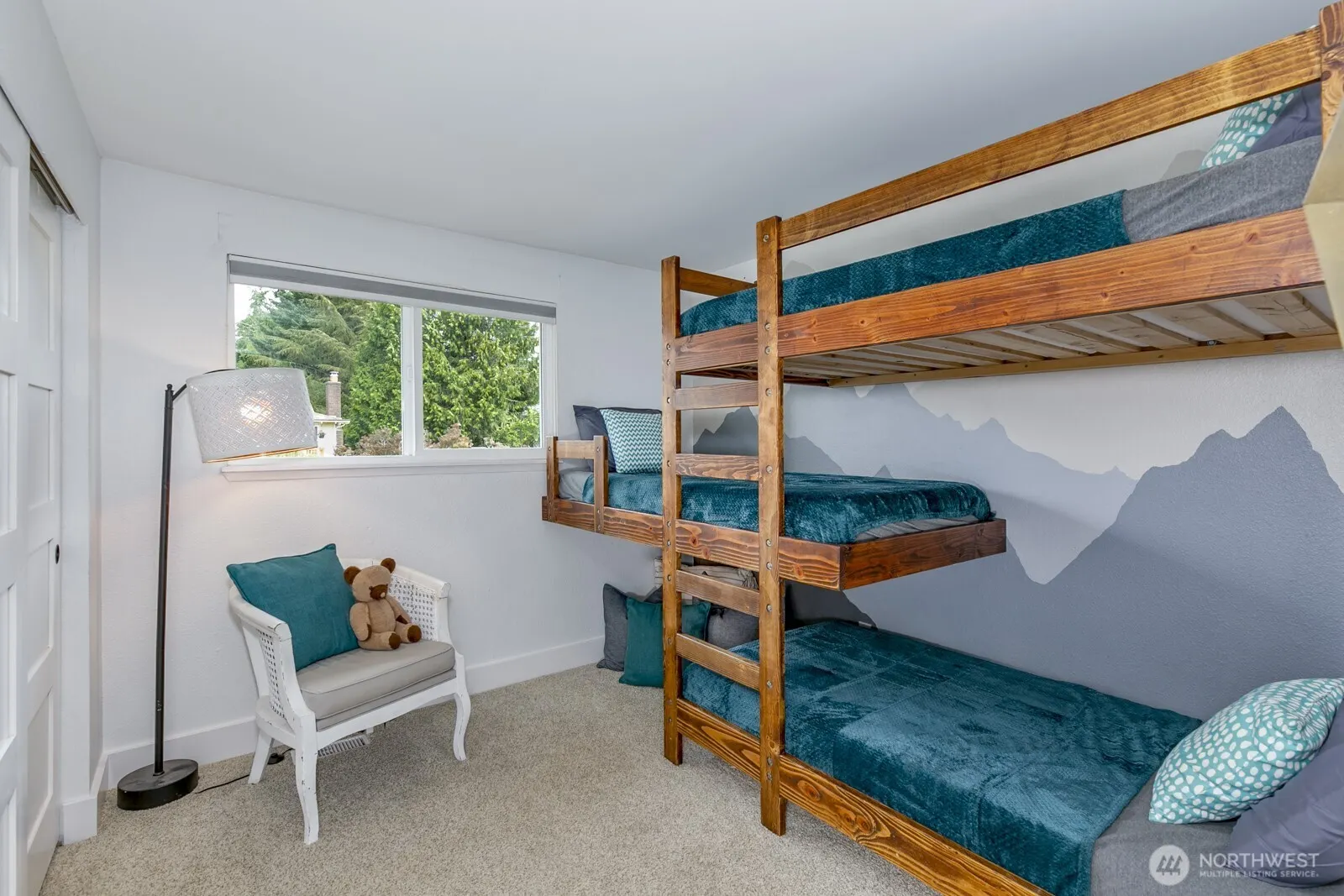 4812 145th Place SW, Lynnwood, WA 98087