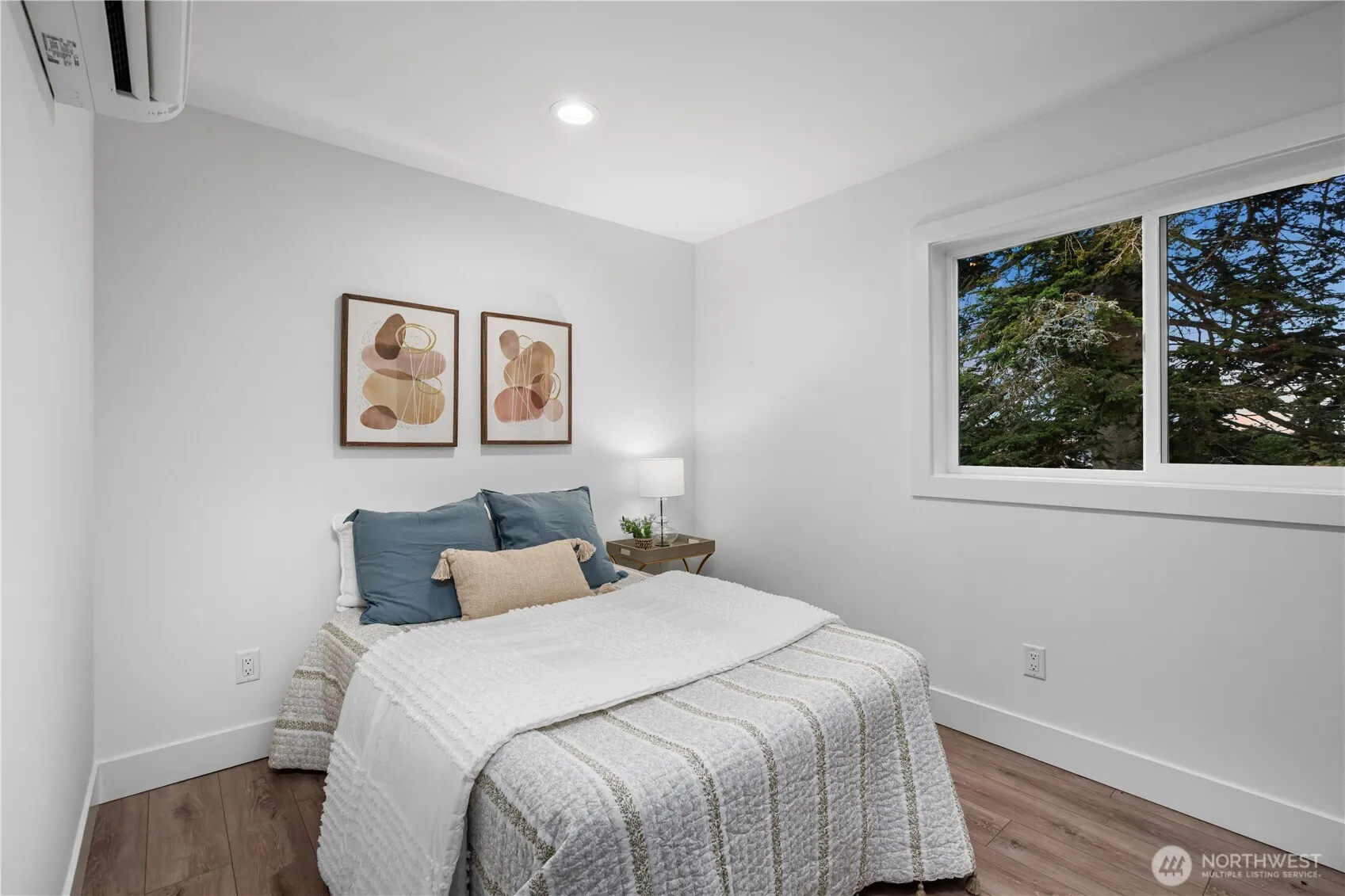 9731 13th Avenue NW, Seattle, WA 98117