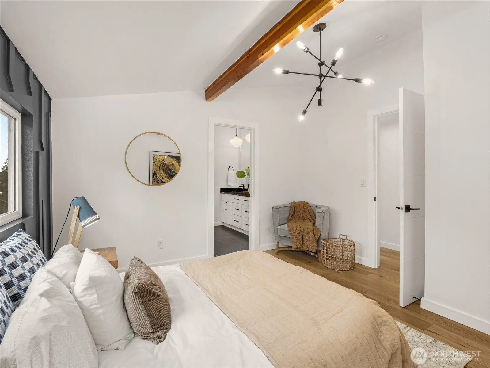 4832 S Graham Street , Seattle, WA 98118