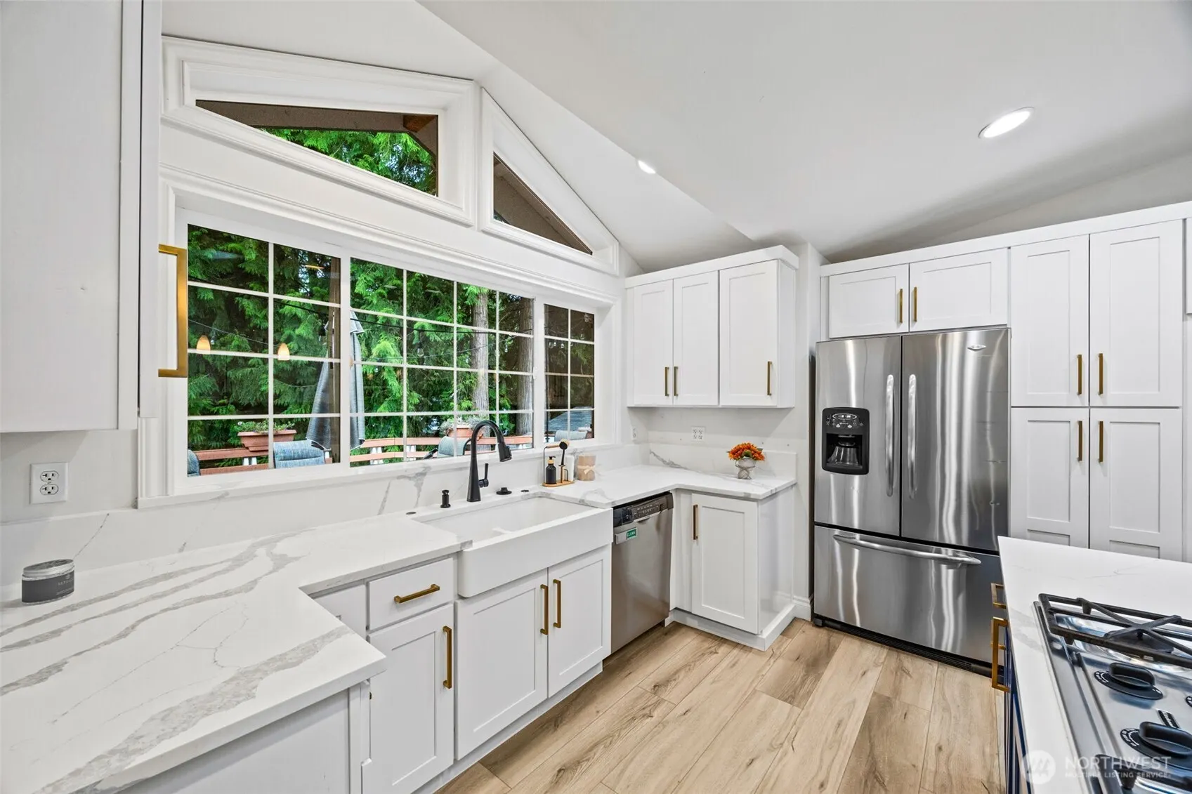 575 Mt Logan Drive SW, Issaquah, WA 98027