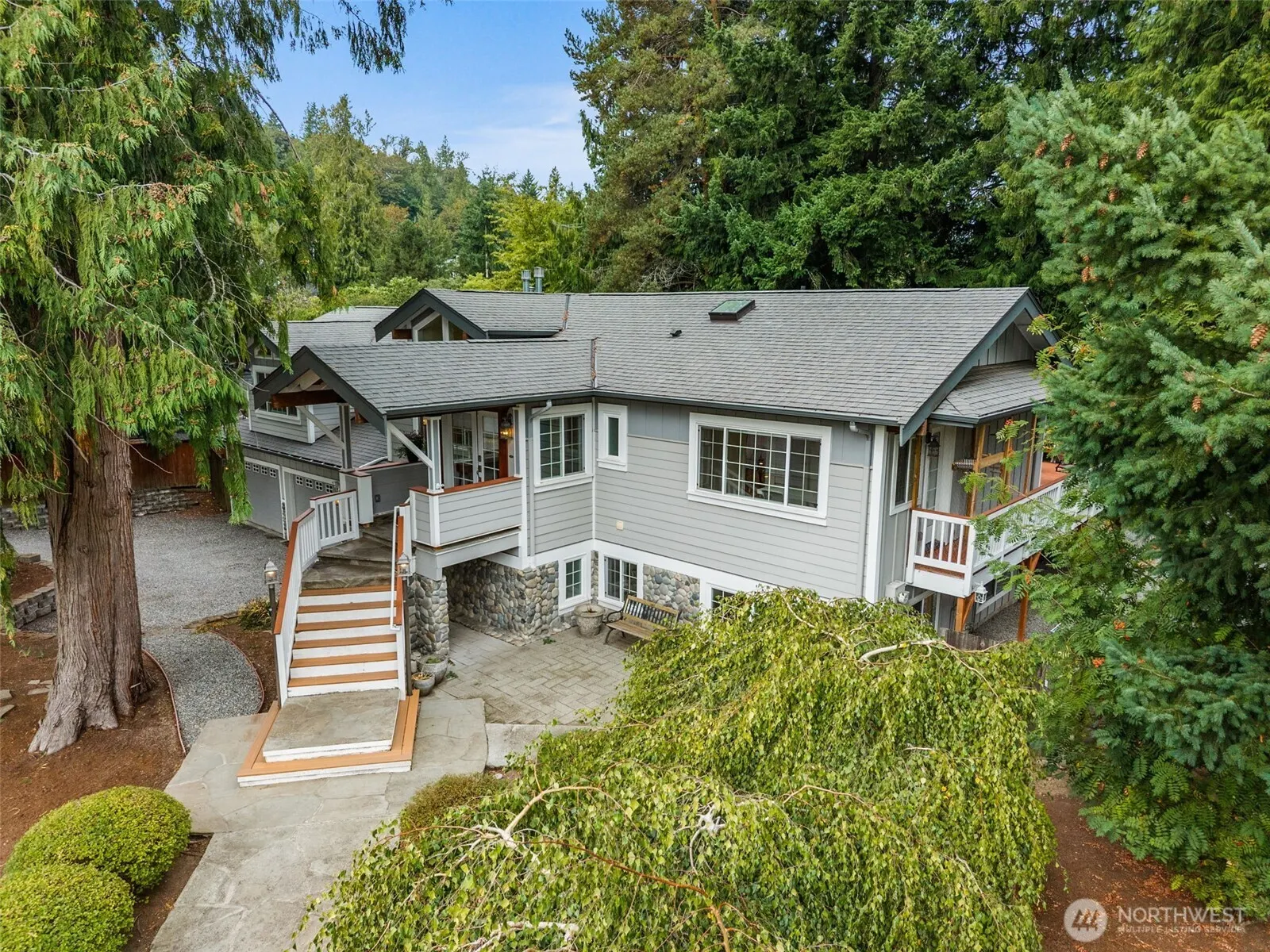 575 Mt Logan Drive SW, Issaquah, WA 98027
