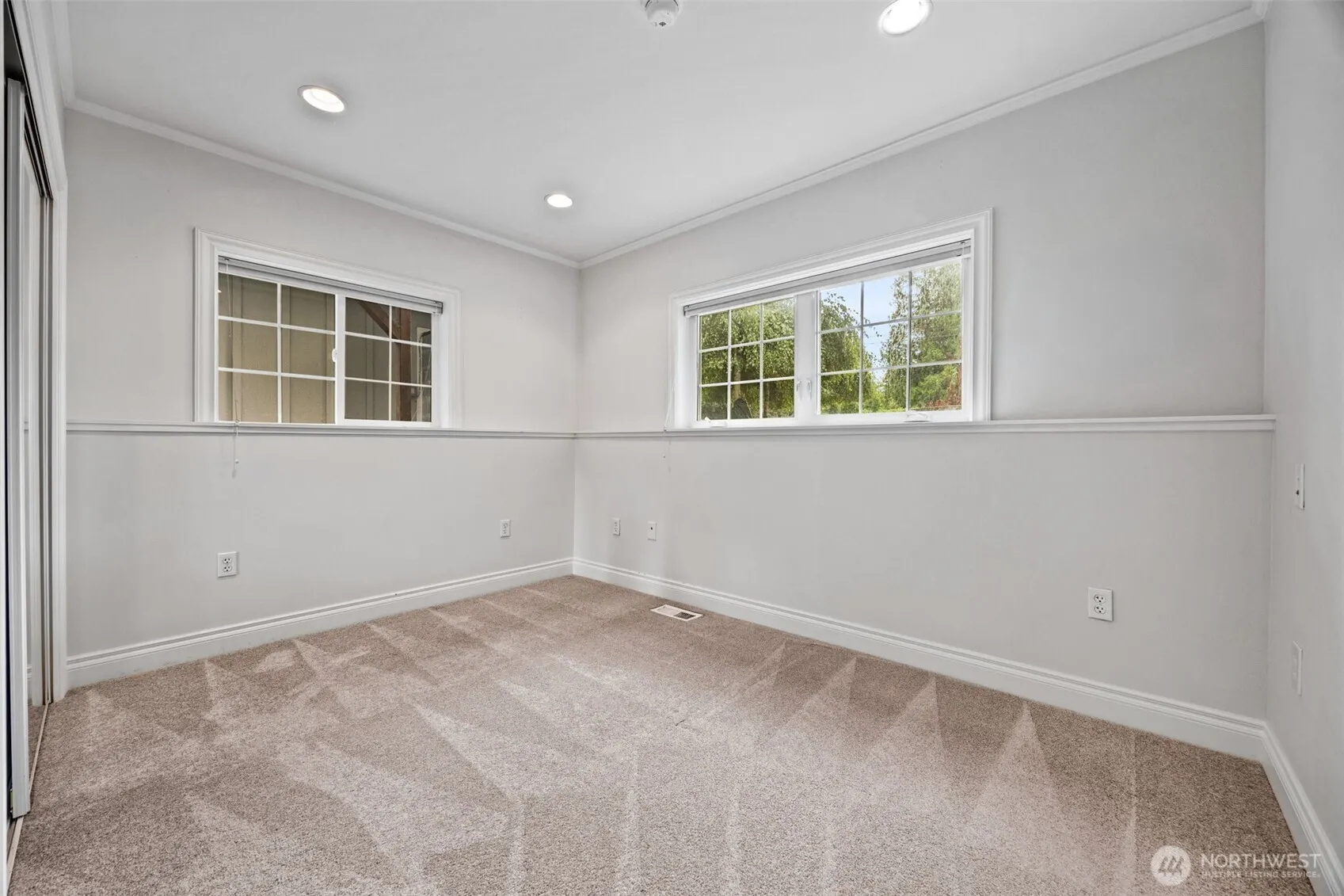 575 Mt Logan Drive SW, Issaquah, WA 98027