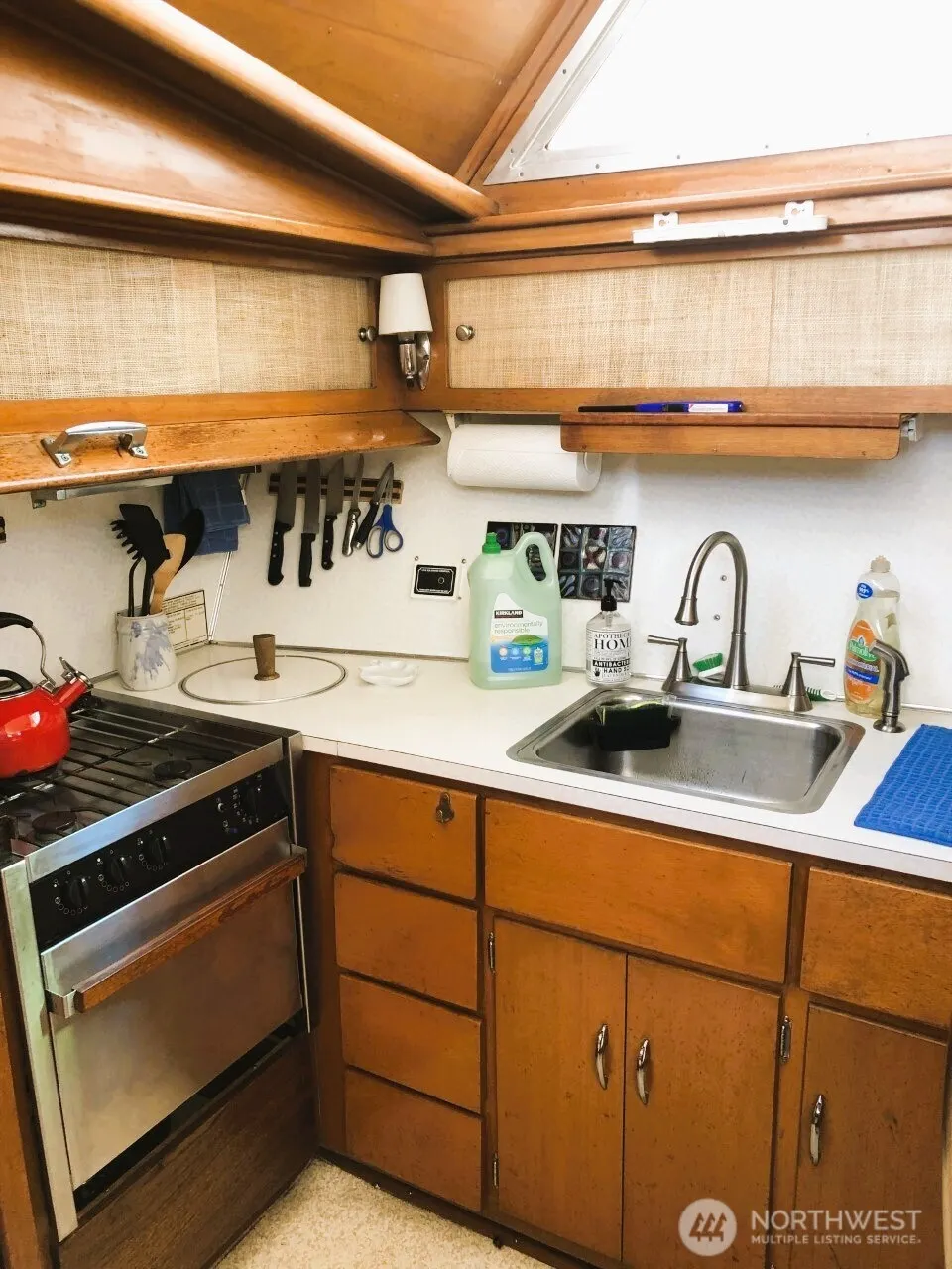 2040 Westlake Avenue N #10, Seattle, WA 98109