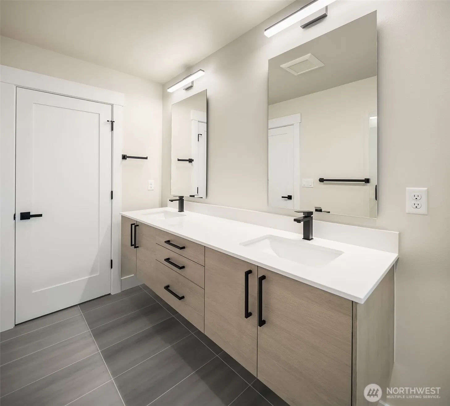 1319 14th Avenue #B, Seattle, WA 98144