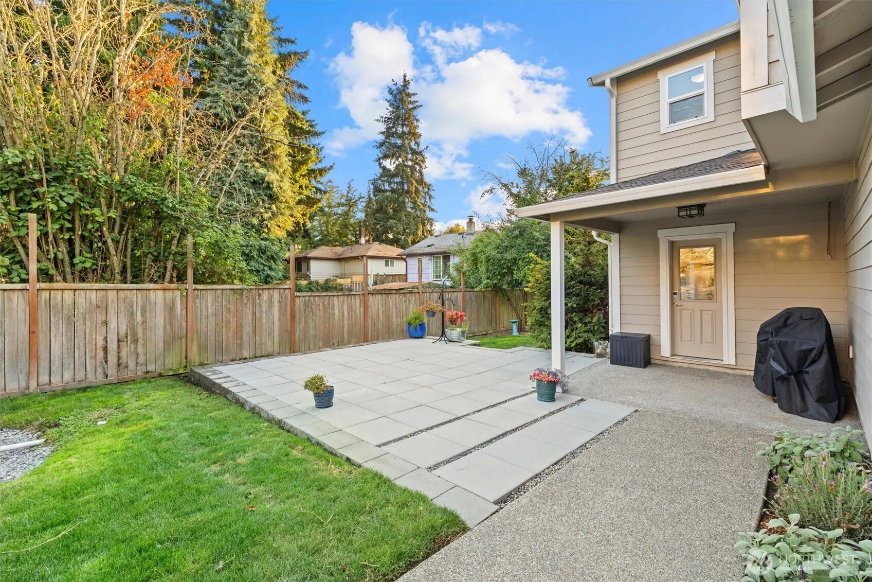 8628 22nd Avenue SW, Seattle, WA 98106