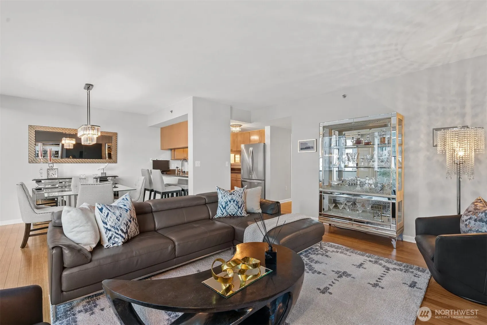 177 107th Avenue NE #720, Bellevue, WA 98004