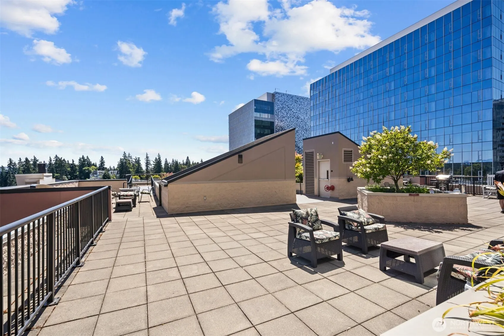 177 107th Avenue NE #720, Bellevue, WA 98004