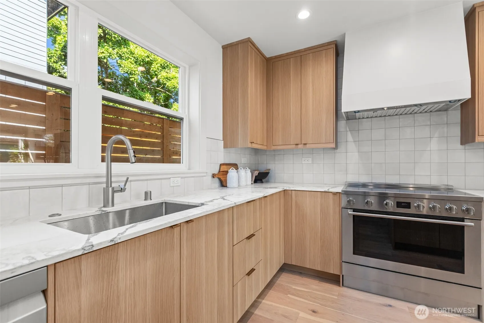7348 22nd Avenue NW, Seattle, WA 98117