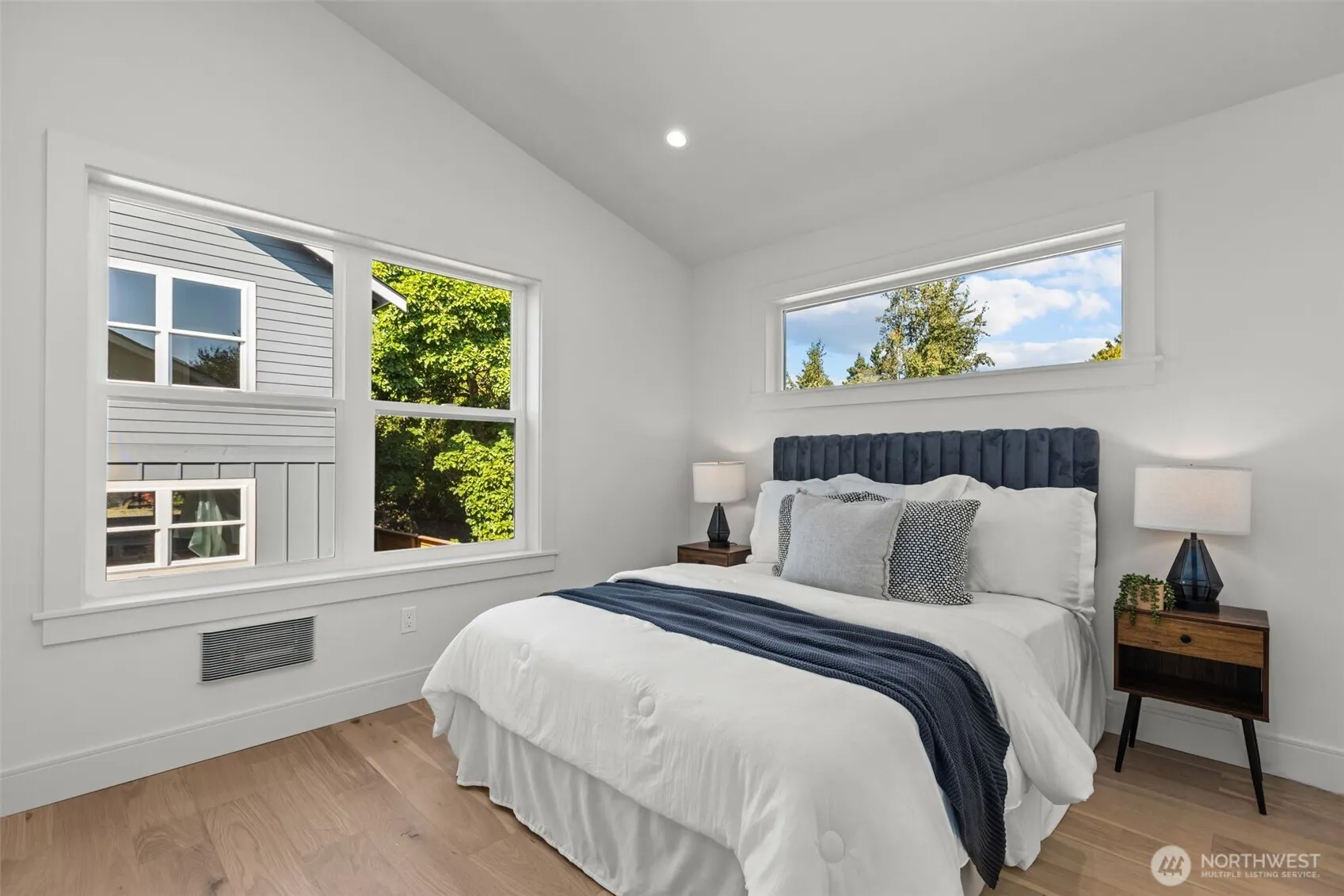 7348 22nd Avenue NW, Seattle, WA 98117