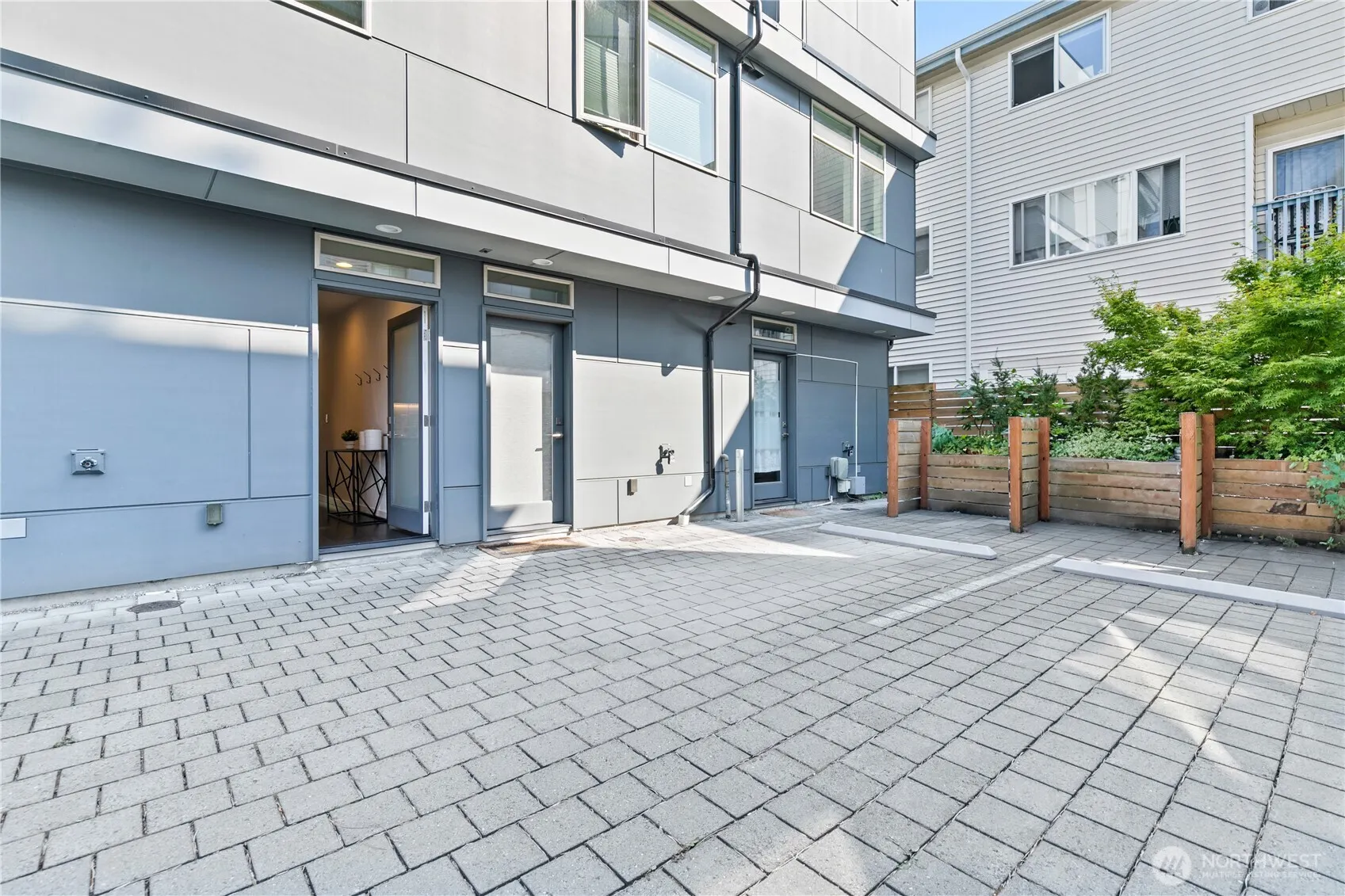 1737 NW 61st Street #C, Seattle, WA 98107