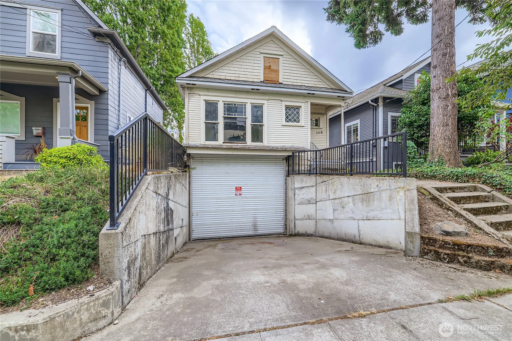 1118 24th Avenue , Seattle, WA 98122
