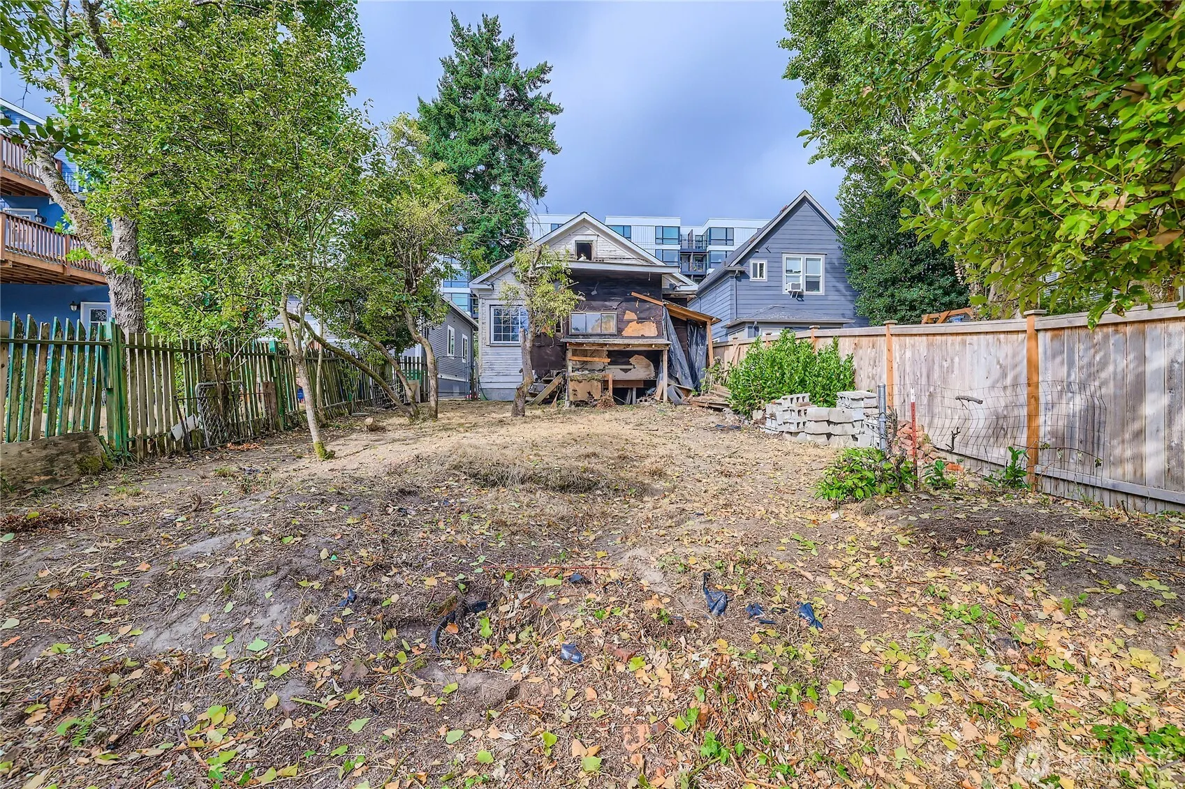 1118 24th Avenue , Seattle, WA 98122