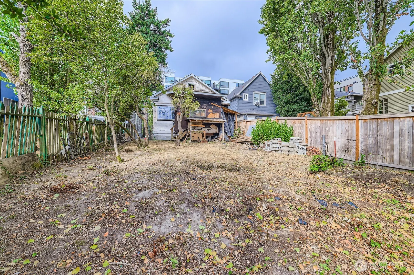 1118 24th Avenue , Seattle, WA 98122