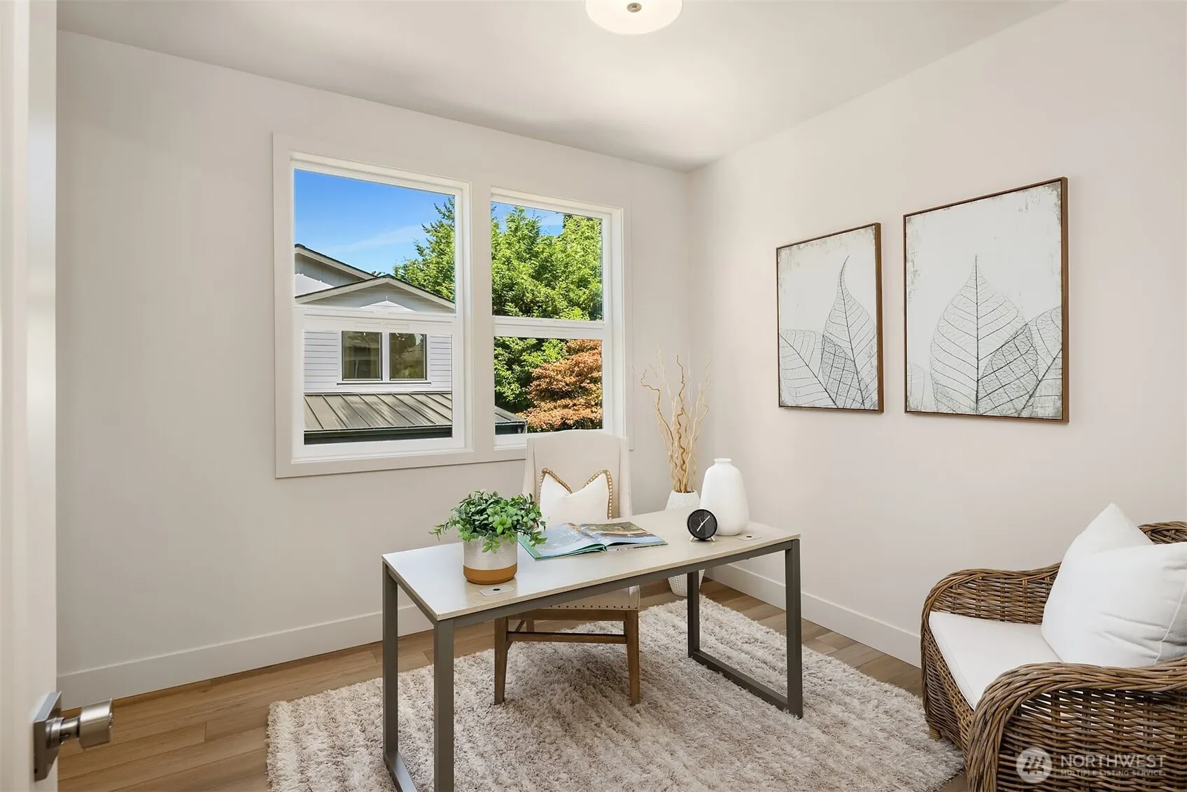 817 18th Avenue W, Kirkland, WA 98033