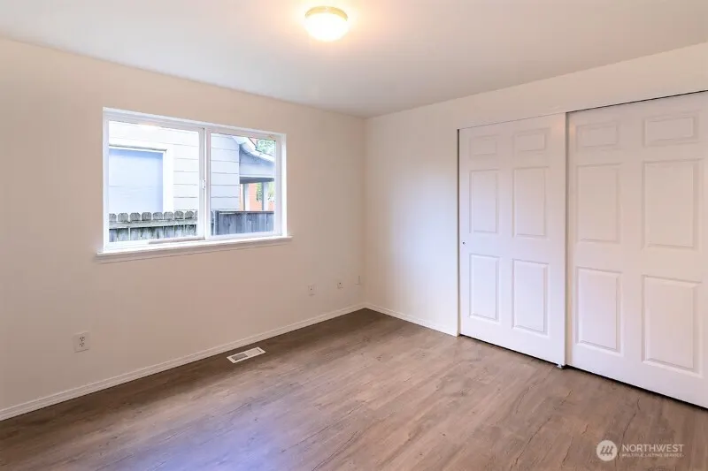 551 S Sullivan Street , Seattle, WA 98108