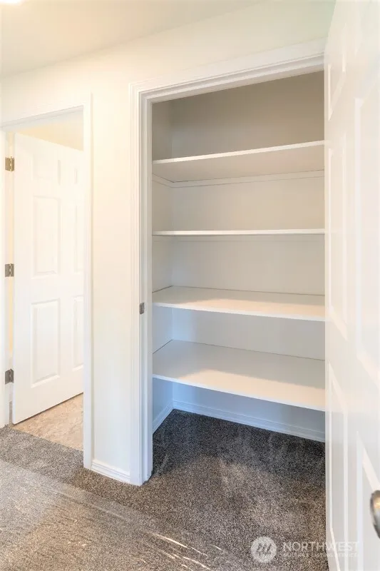 551 S Sullivan Street , Seattle, WA 98108