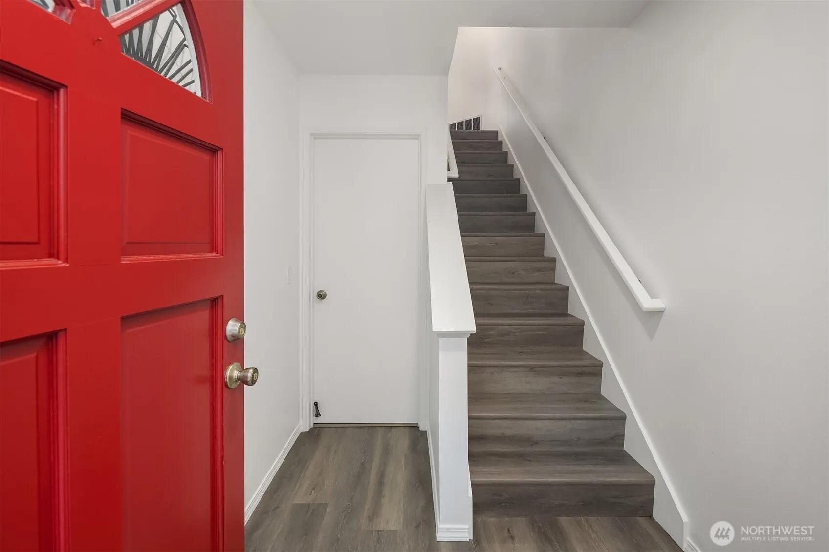10215 NE 129th Lane , Kirkland, WA 98034