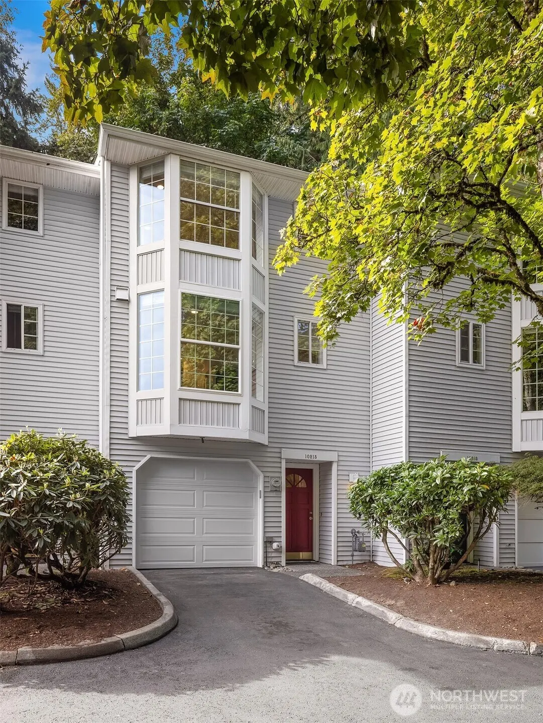 10215 NE 129th Lane , Kirkland, WA 98034