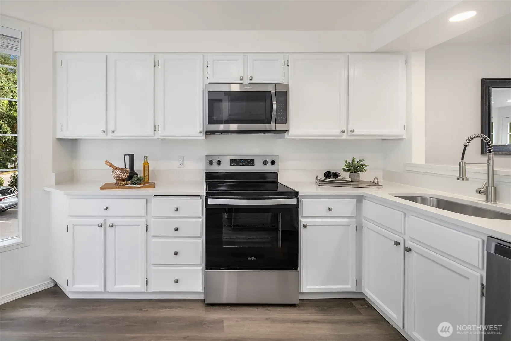 10215 NE 129th Lane , Kirkland, WA 98034