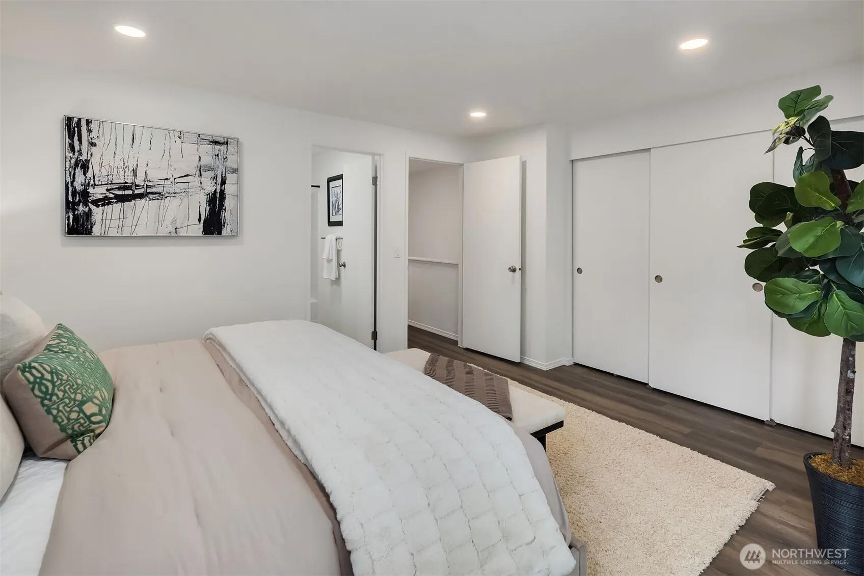 10215 NE 129th Lane , Kirkland, WA 98034