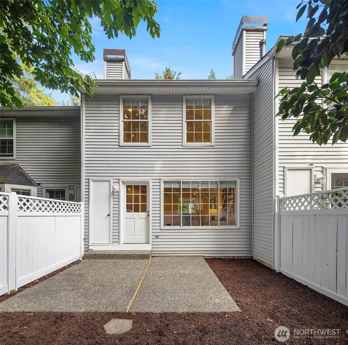 10215 NE 129th Lane , Kirkland, WA 98034
