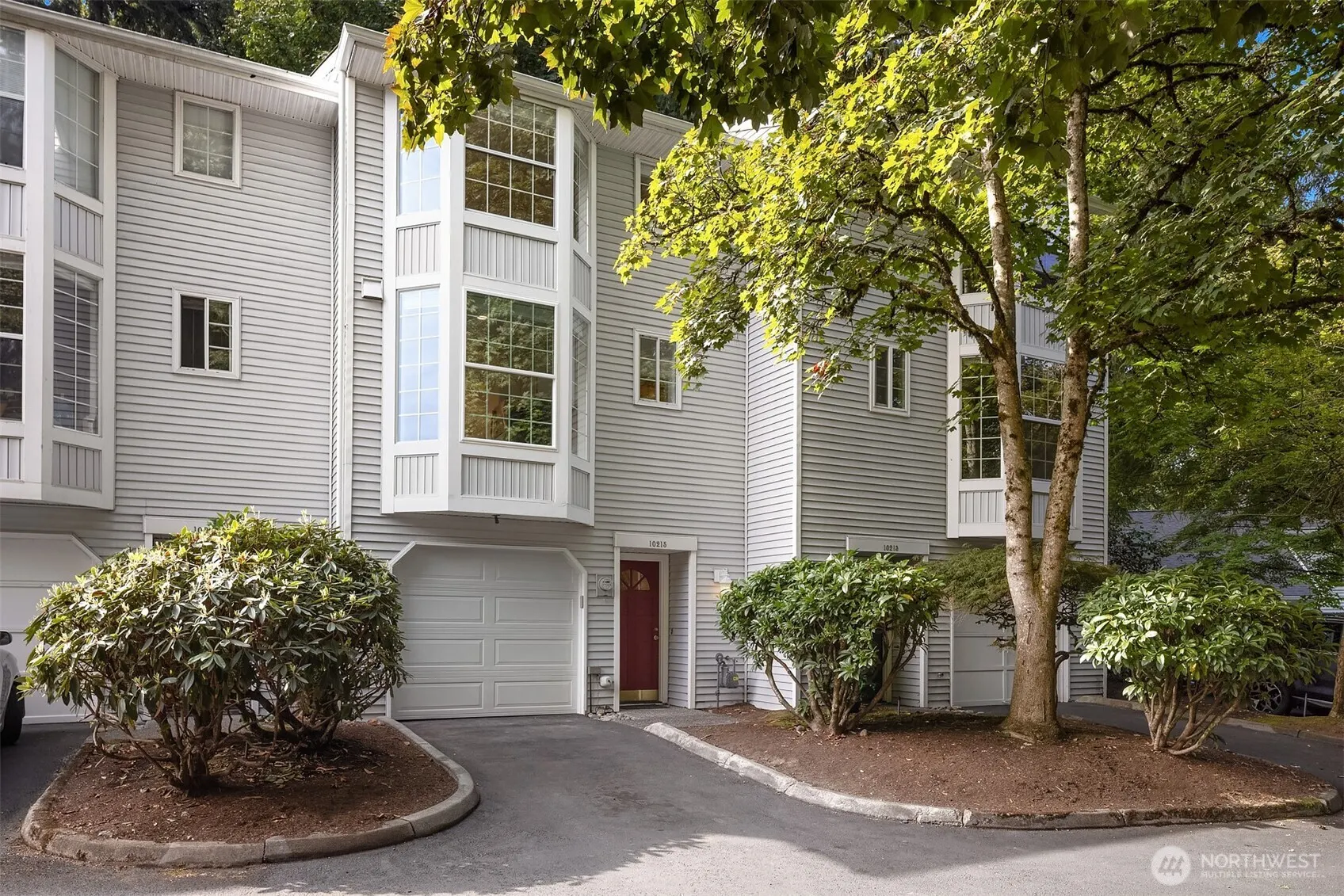 10215 NE 129th Lane , Kirkland, WA 98034