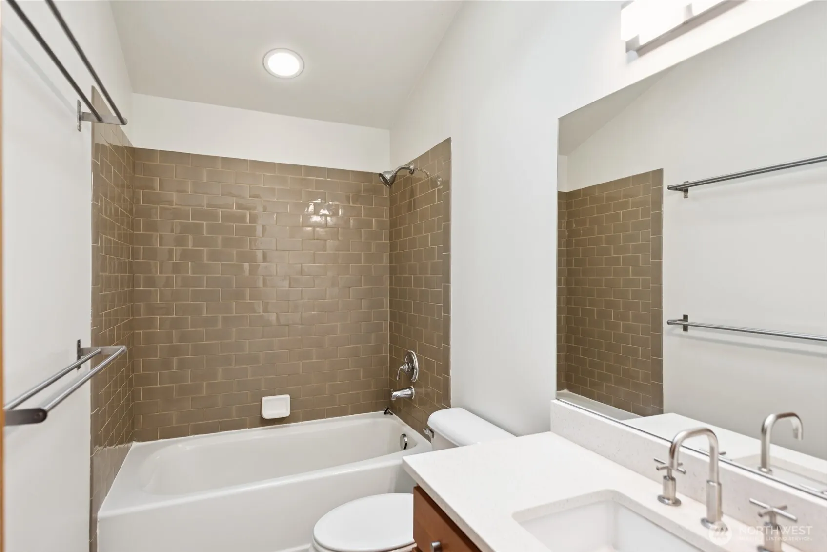 116 21st Avenue E #B, Seattle, WA 98112