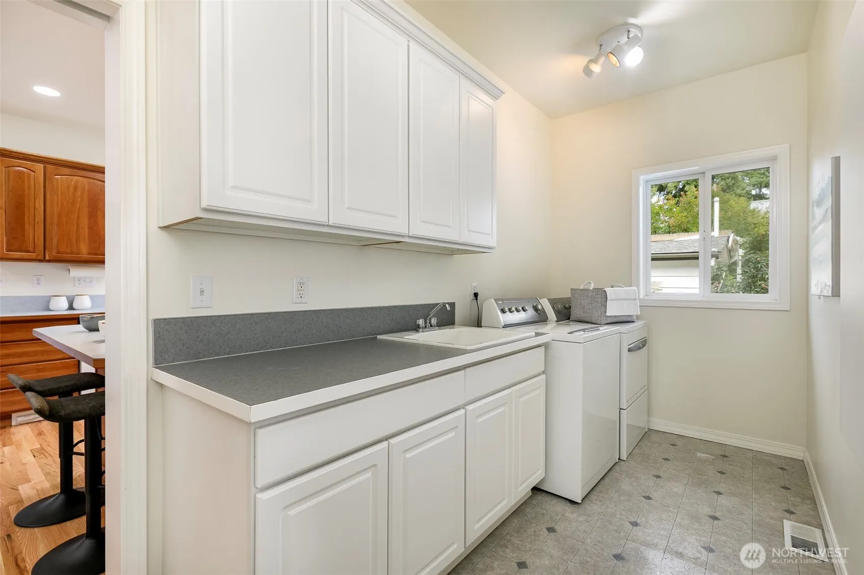 10722 3rd Avenue NW, Seattle, WA 98177