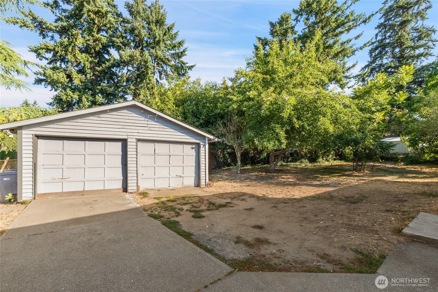 2202 NE 9th Place , Renton, WA 98056