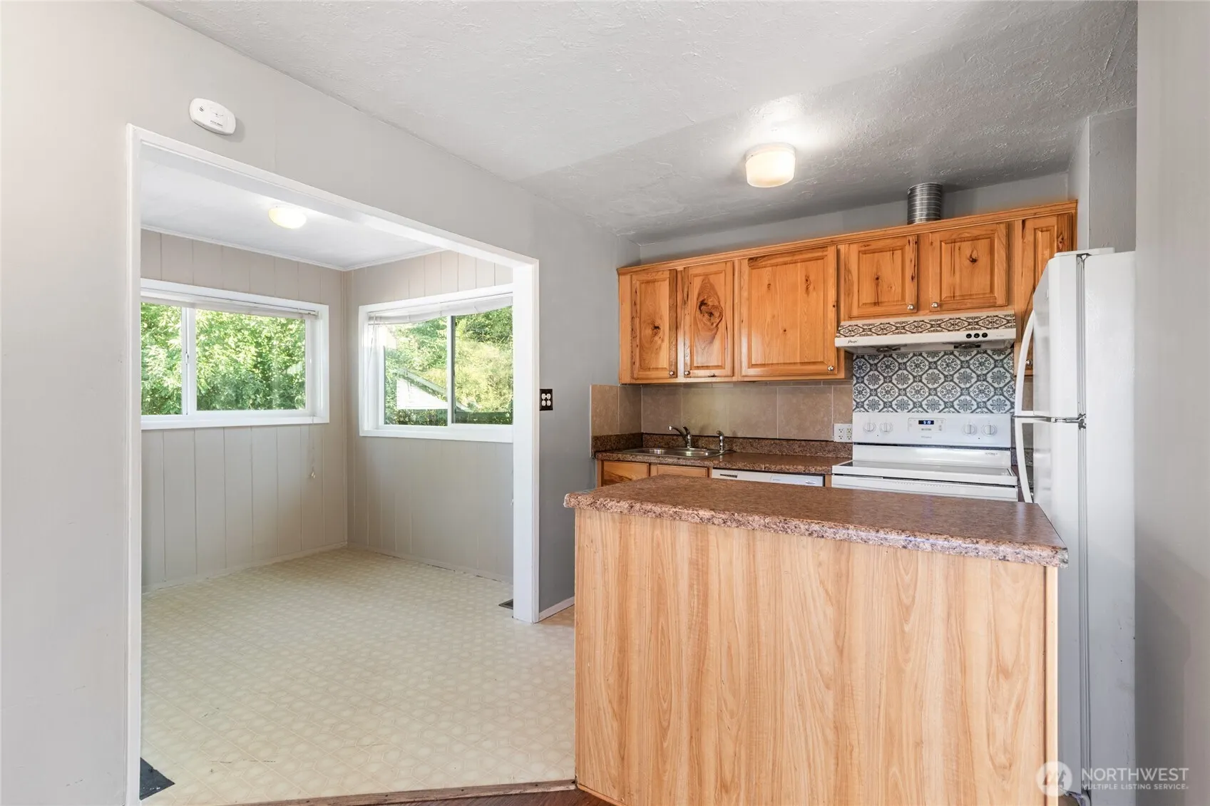 2202 NE 9th Place , Renton, WA 98056