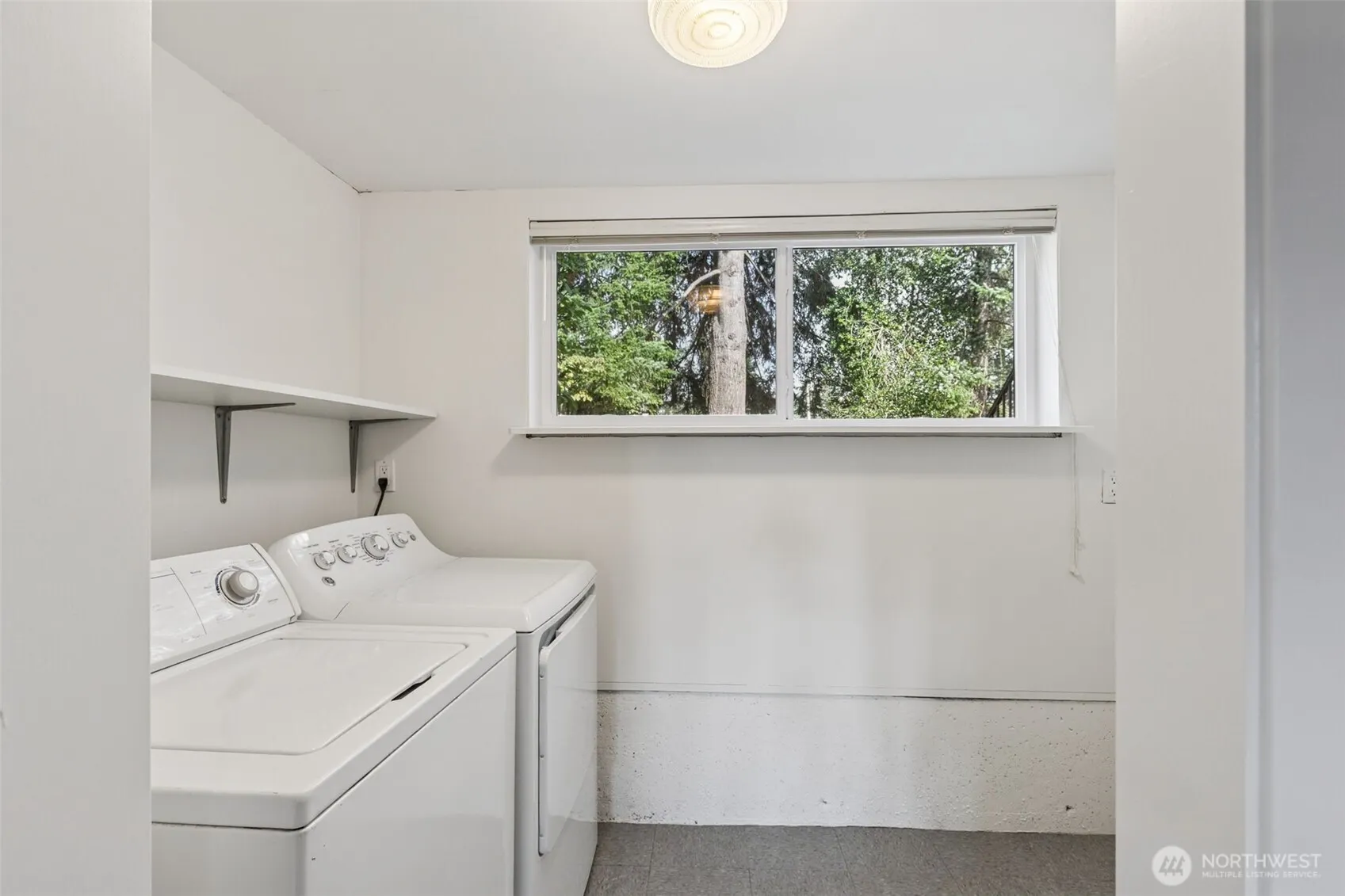 16518 NE 25th Place , Bellevue, WA 98008