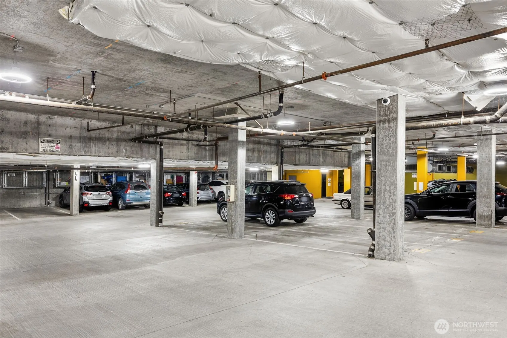 4020 Aurora Avenue N #411, Seattle, WA 98103