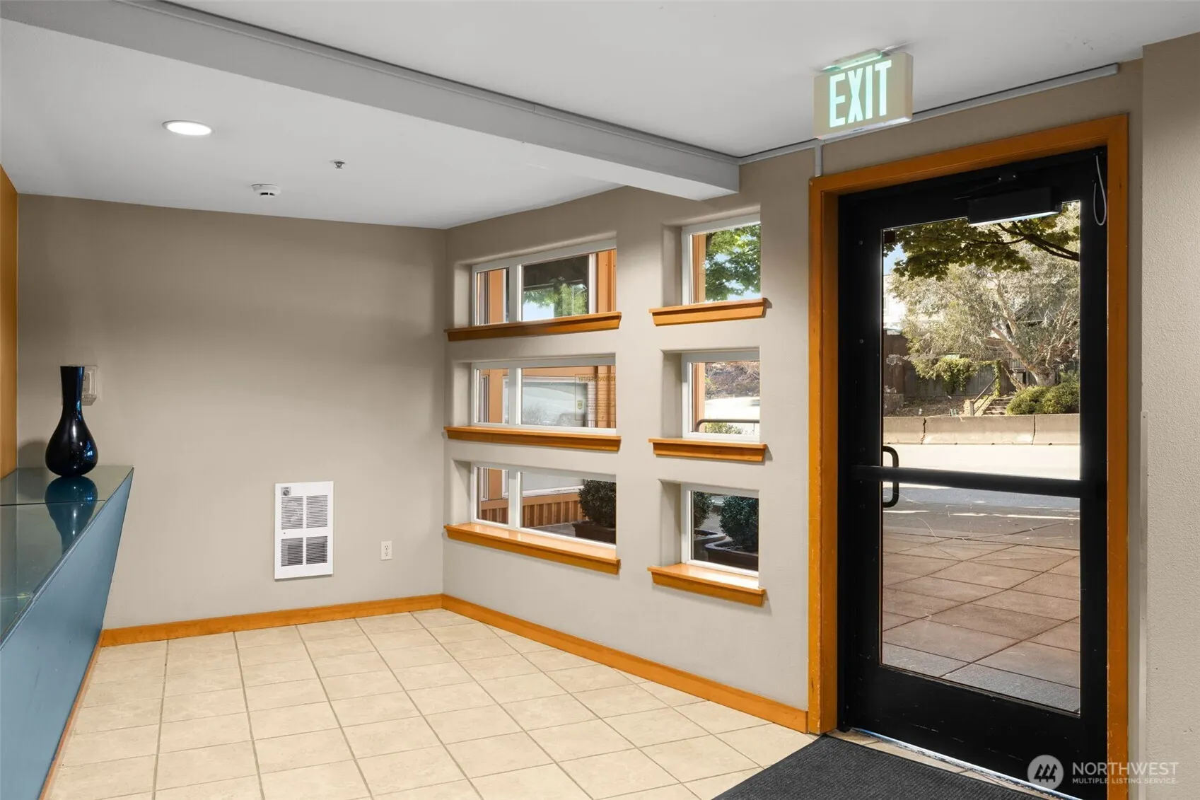 4020 Aurora Avenue N #411, Seattle, WA 98103