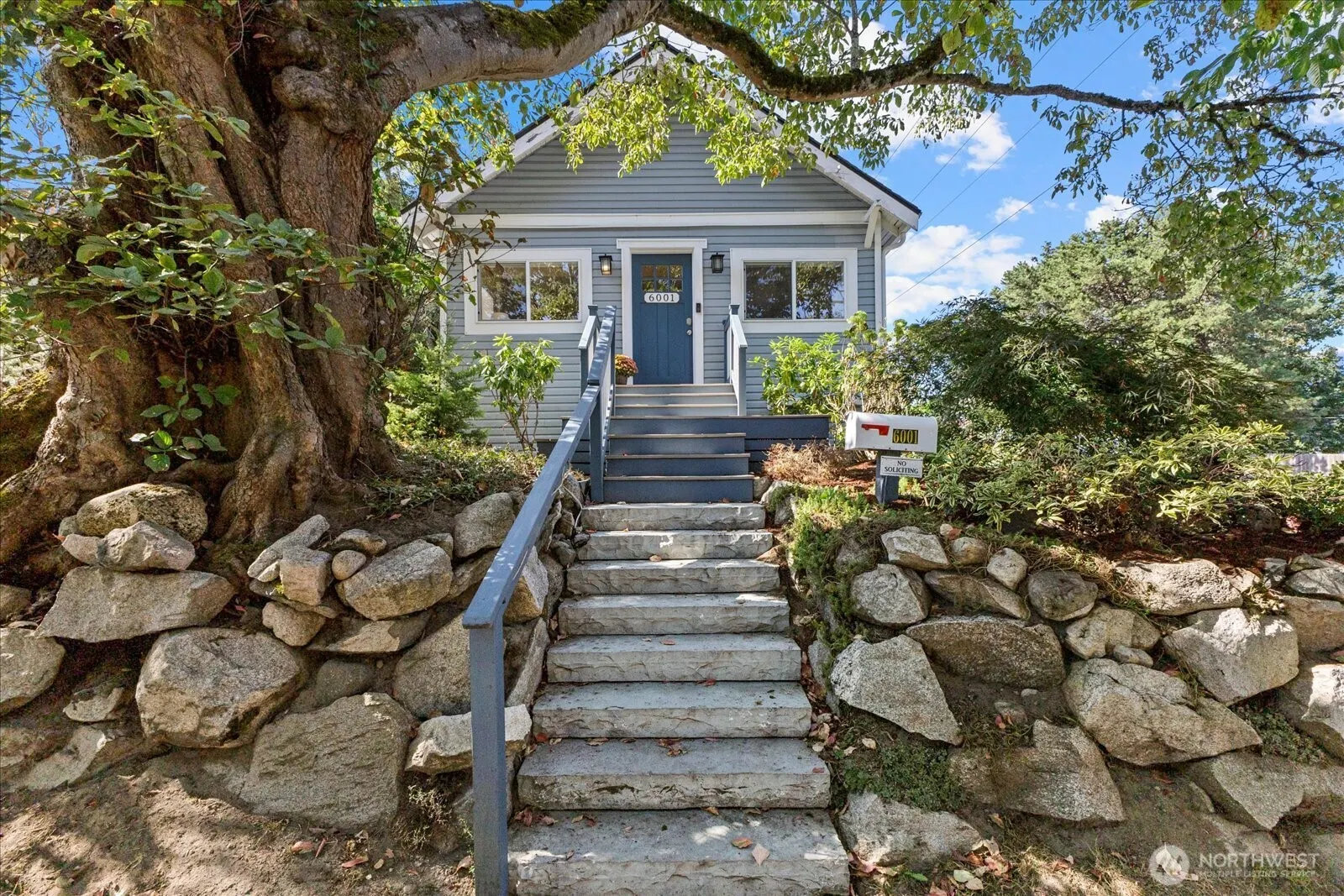 6001 38th Avenue SW, Seattle, WA 98126