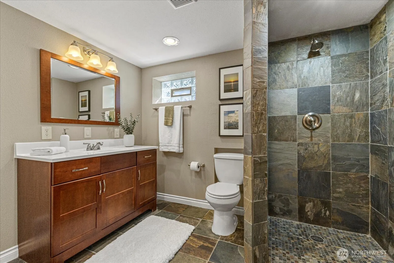 6001 38th Avenue SW, Seattle, WA 98126