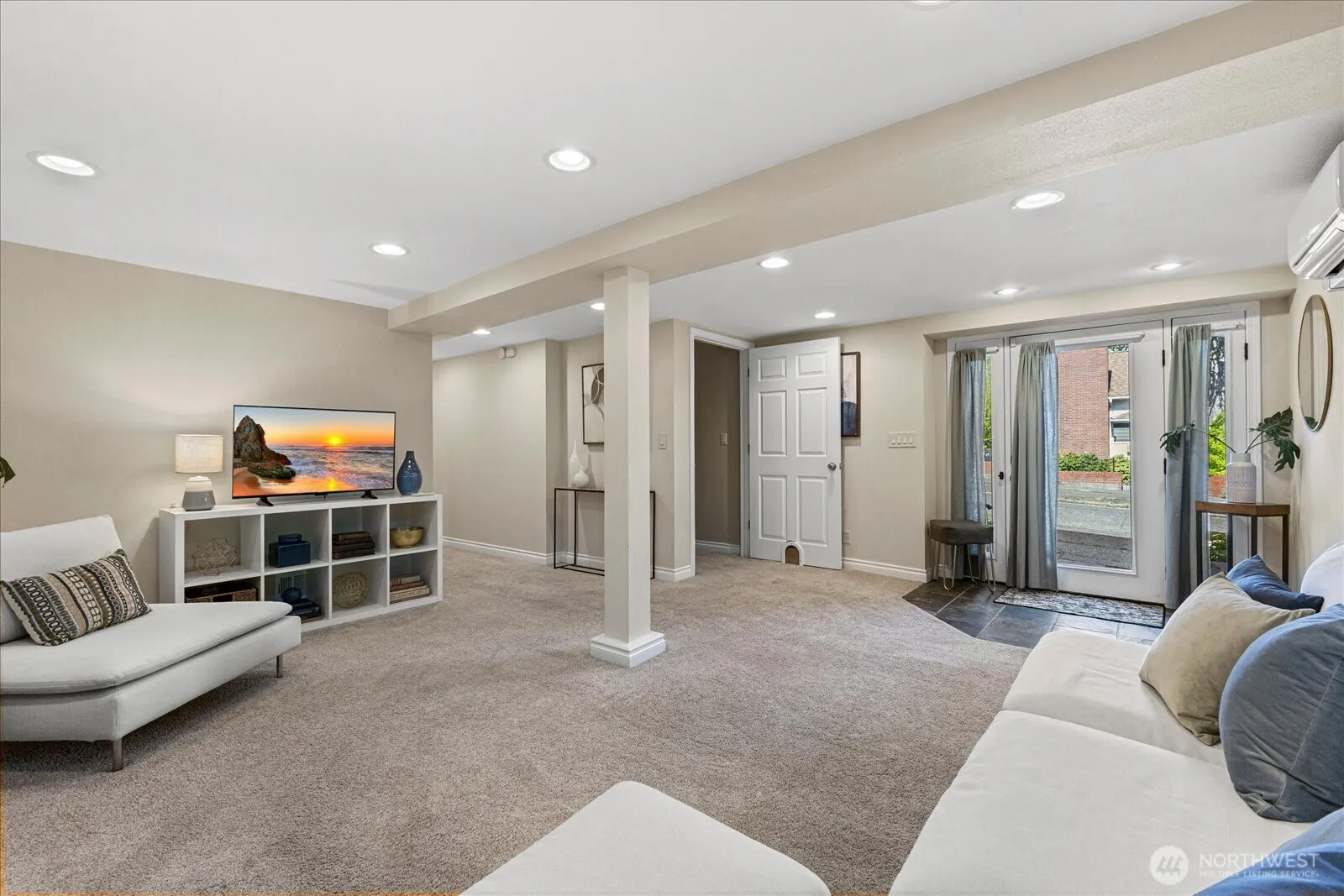 6001 38th Avenue SW, Seattle, WA 98126