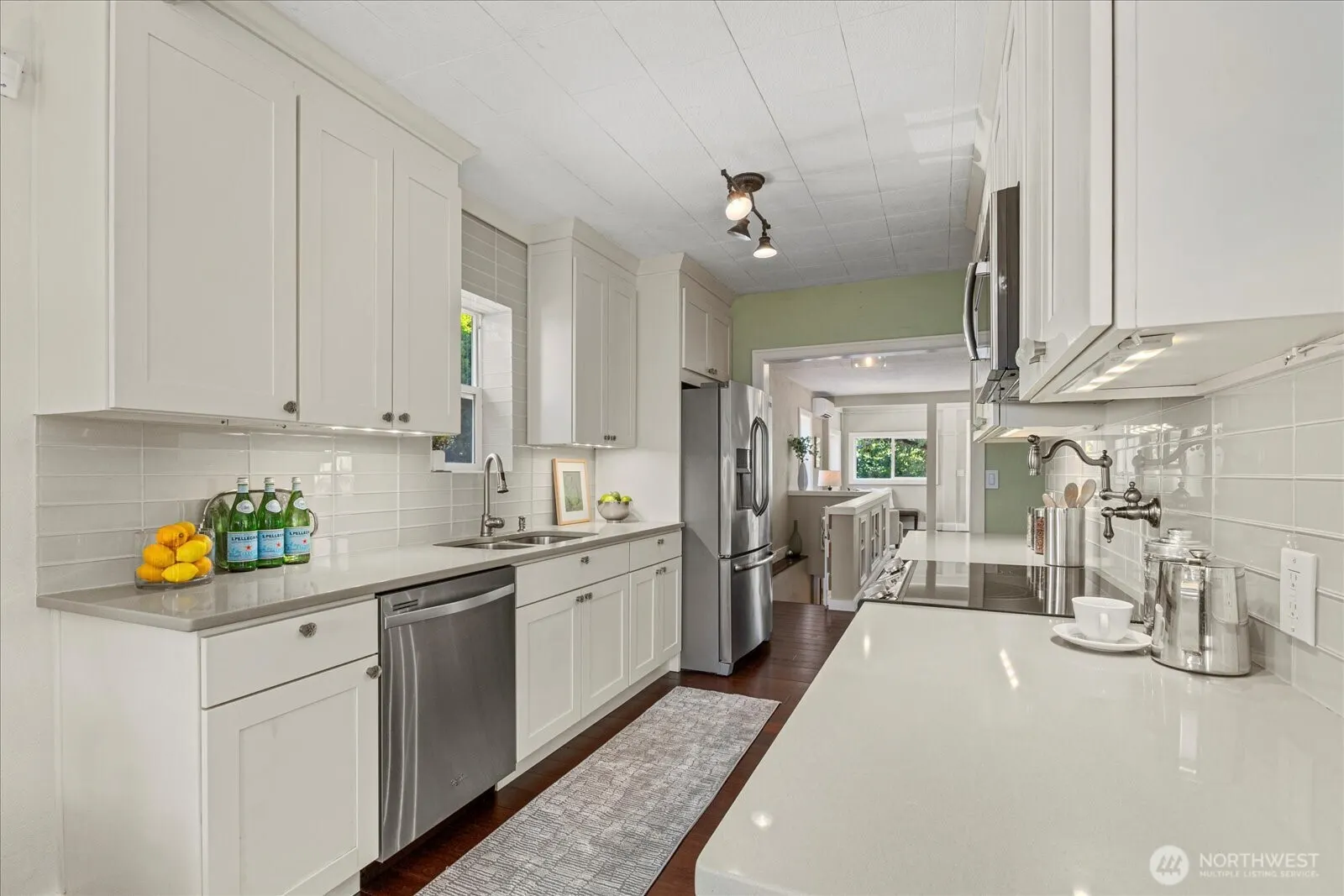 6001 38th Avenue SW, Seattle, WA 98126