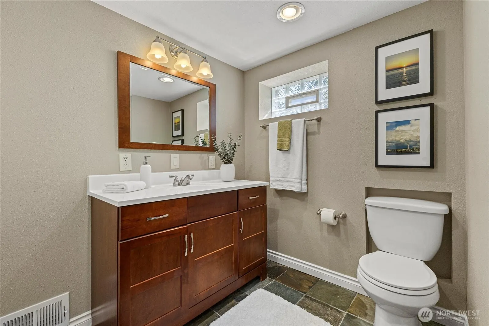 6001 38th Avenue SW, Seattle, WA 98126