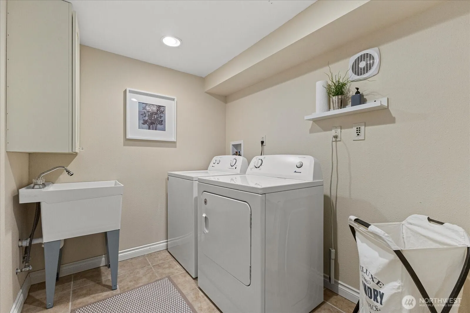 6001 38th Avenue SW, Seattle, WA 98126