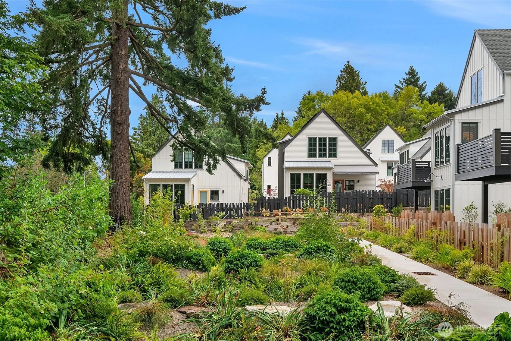 2216 NE 125th Street , Seattle, WA 98125