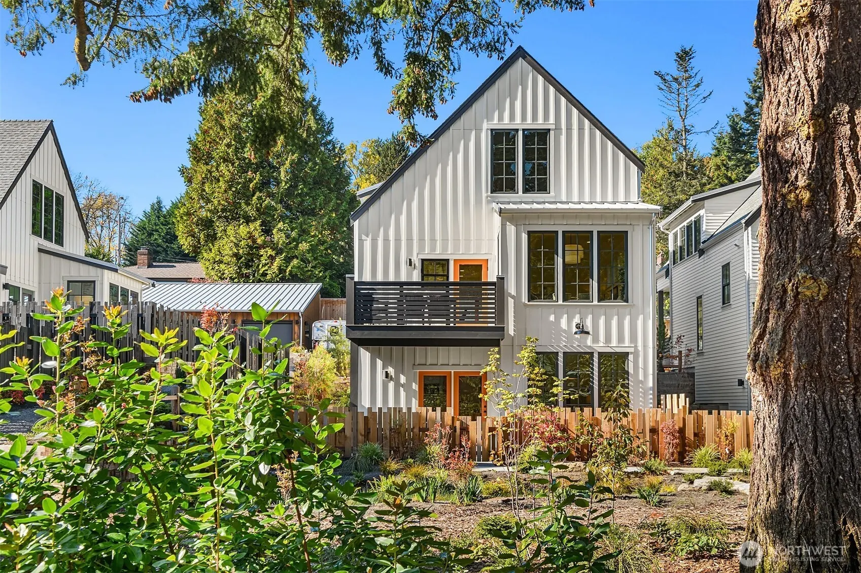 2216 NE 125th Street , Seattle, WA 98125