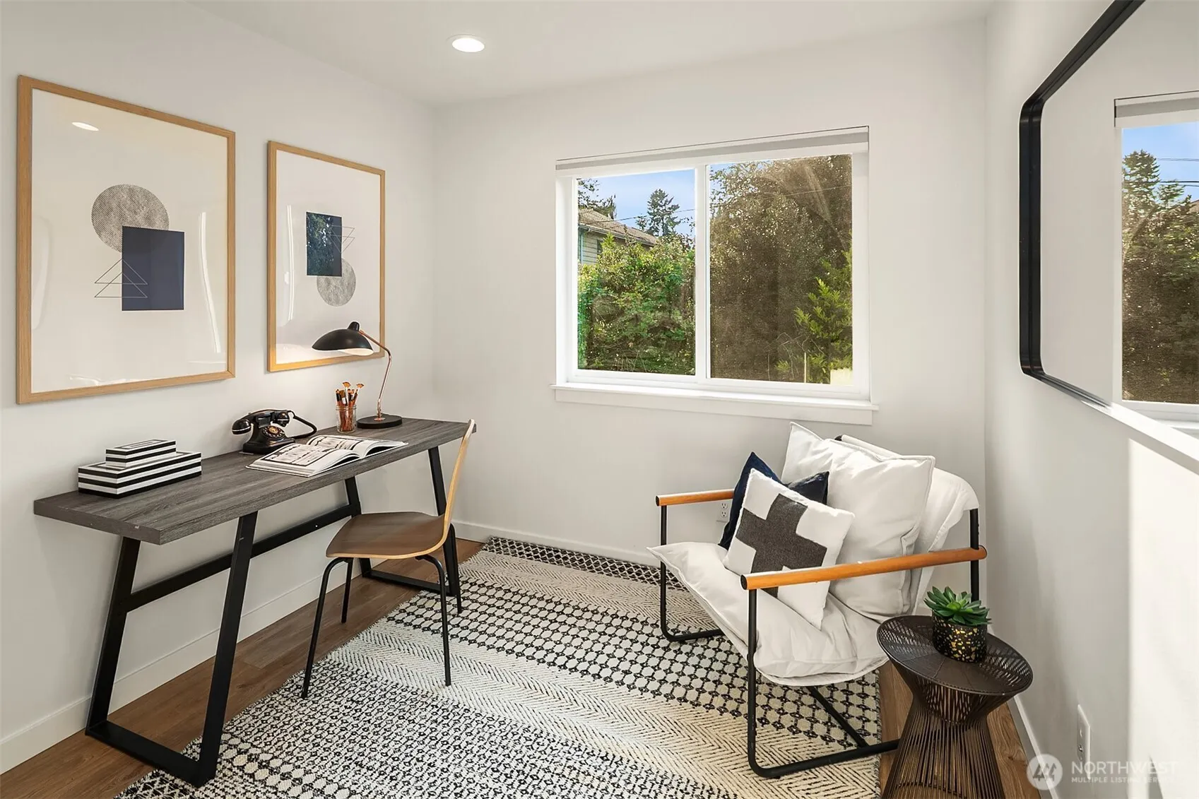 13707 B 1st Avenue NE, Seattle, WA 98125