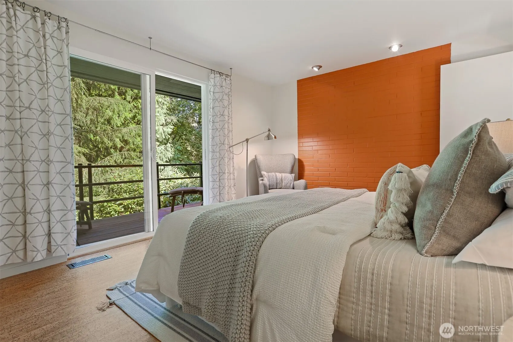 8751 29th Avenue NW, Seattle, WA 98117